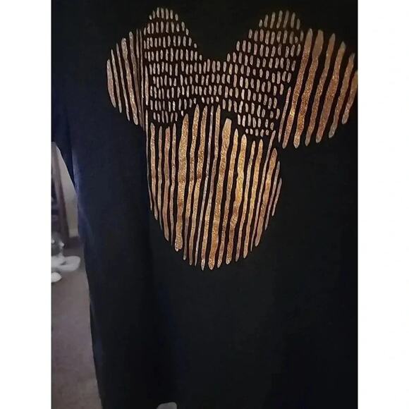 Minnie Mouse Short Sleeve T Shirt Grey Rose Gold Logo Sz Small A101 NWT Nice - Picture 2 of 4